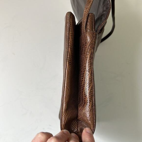 Vintage 70s Shari leather envelope style brown shoulder bag - Picture 8 of 10